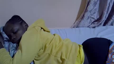 Snapshot of lyn_anna chatting on October 3, 4:20 am lyn_anna online show from October 3, 4:20 am