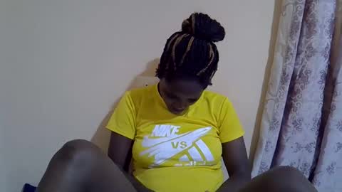 Snapshot of lyn_anna chatting on November 25, 11:21 am lyn_anna online show from November 25, 11:21 am