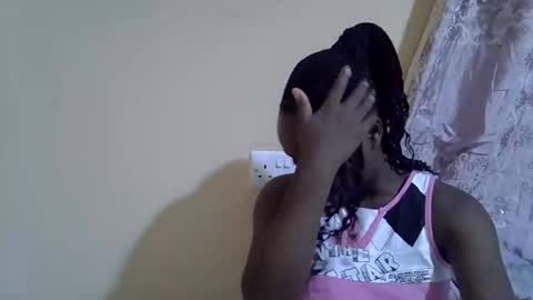 Snapshot of lyn_anna chatting on December 2, 7:14 am lyn_anna online show from December 2, 7:14 am