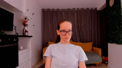 Sara online show from January 30, 1:44 am