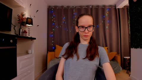 Sara online show from February 1, 4:11 pm