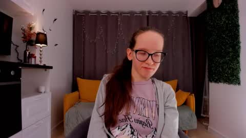 Sara online show from February 12, 10:26 pm