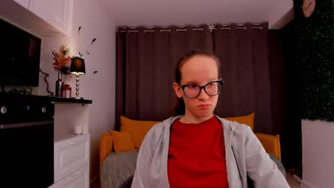 Sara online show from February 16, 7:16 pm