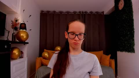 Sara online show from February 24, 10:47 pm