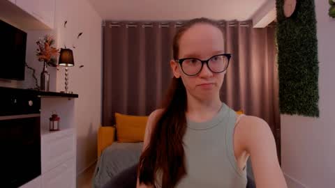 Sara online show from March 2, 4:10 pm