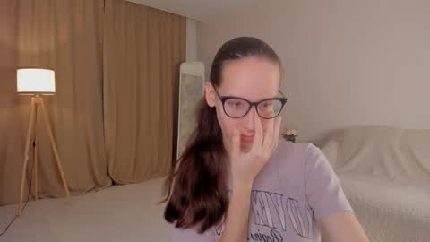 Sara online show from October 24, 4:25 pm