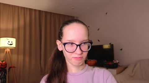 Sara online show from November 12, 4:18 pm