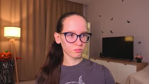 Sara online show from November 21, 4:16 pm