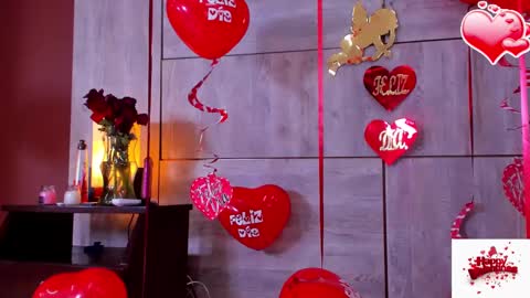 Snapshot of lynn_and_esteban chatting on February 15, 8:22 am Lynn jonnes online show from February 15, 8:22 am