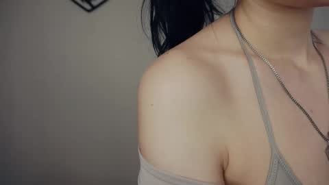 Snapshot of lynnabelow chatting on February 17, 11:23 am Elisabet but for you just Elie 4 online show from February 17, 11:23 am