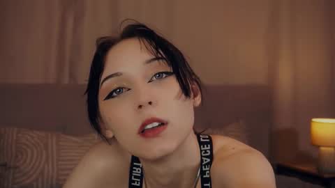 Snapshot of lynnabelow chatting on February 17, 2:26 pm Elisabet but for you just Elie 4 online show from February 17, 2:26 pm