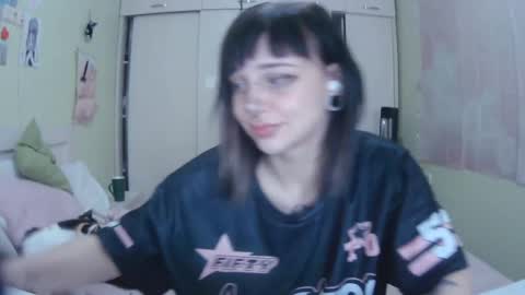 Snapshot of lynncottingham chatting on October 6, 11:07 am Kira online show from October 6, 11:07 am