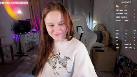 lynne_dawson online show from March 26, 9:20 pm