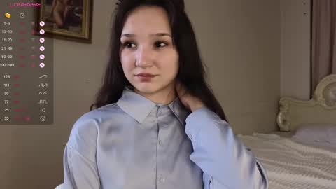 Lola online show from February 18, 6:58 pm