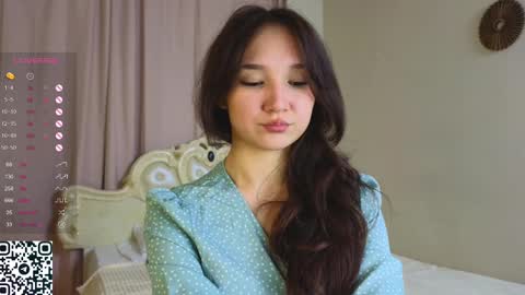 Lola online show from February 22, 6:30 pm