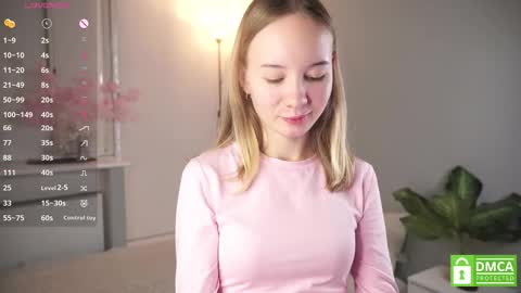 Lola online show from October 6, 1:52 pm