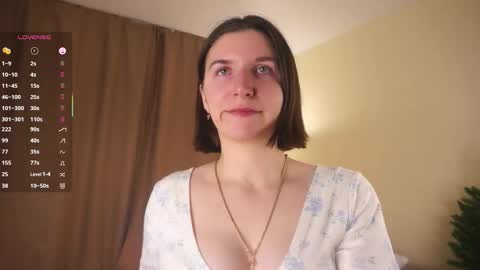 Lola online show from December 18, 5:30 pm