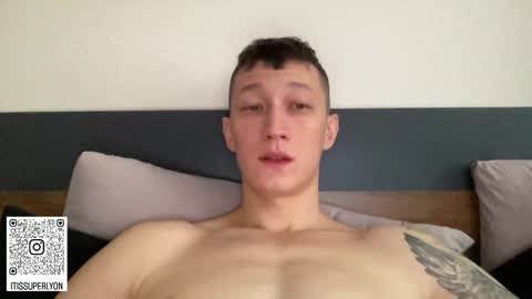 Snapshot of lyon_power_ chatting on January 12, 9:19 am Dani online show from January 12, 9:19 am