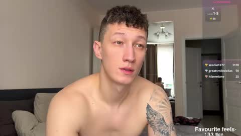 Snapshot of lyon_power_ chatting on February 16, 9:48 am Dani online show from February 16, 9:48 am