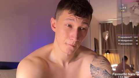 Snapshot of lyon_power_ chatting on February 22, 9:56 am Dani online show from February 22, 9:56 am