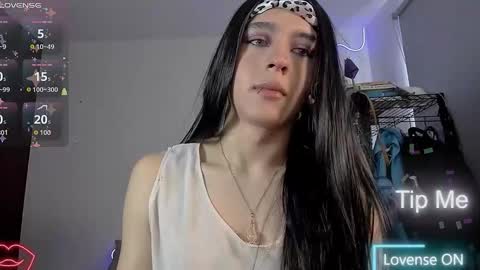 Lyric online show from October 30, 2:40 pm