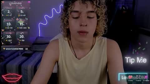 Lyric online show from February 7, 2:59 am