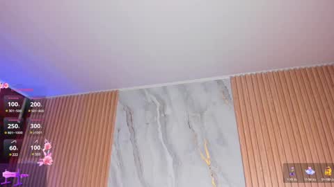 Snapshot of lys_with chatting on March 1, 4:37 am VIVIANA online show from March 1, 4:37 am