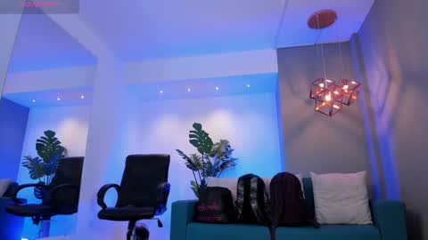 Lyssa  Everyday From 0700 to 1630 Col Time online show from February 14, 8:48 pm