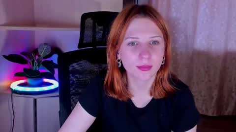 lyssan_xo online show from November 12, 10:37 am