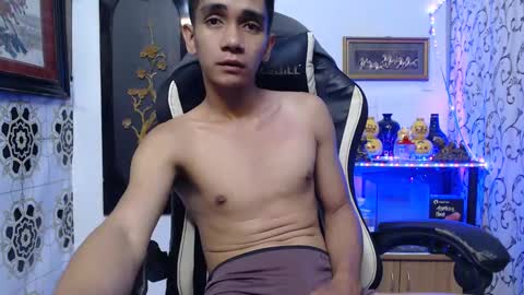 Snapshot of lyubovmoya3 chatting on February 3, 5:24 pm SWEETPINOY online show from February 3, 5:24 pm