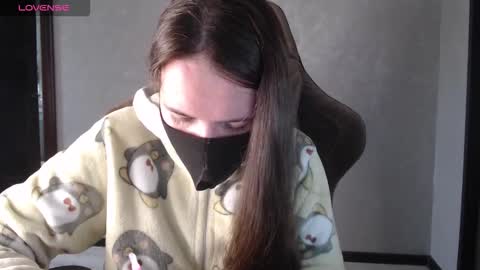 Snapshot of m00n8kiki chatting on September 19, 7:32 am Ksu online show from September 19, 7:32 am