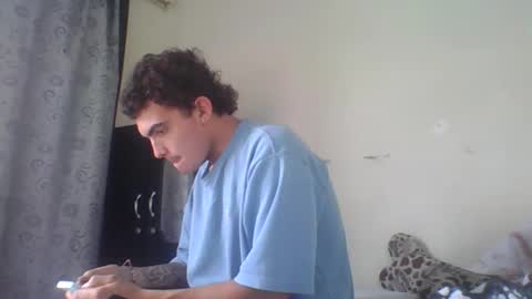 m0ntana777 online show from October 30, 4:52 pm