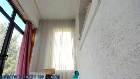 Snapshot of m1ss_ariana chatting on March 3, 9:22 am Ariana online show from March 3, 9:22 am