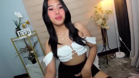 Snapshot of m1ssjanelana69 chatting on December 12, 7:48 pm Janelovesu online show from December 12, 7:48 pm