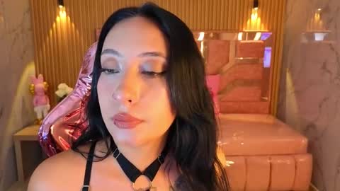 Snapshot of m_eris_s chatting on November 15, 1:29 pm Eris online show from November 15, 1:29 pm