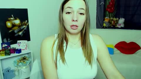 Vikki online show from February 11, 1:27 pm