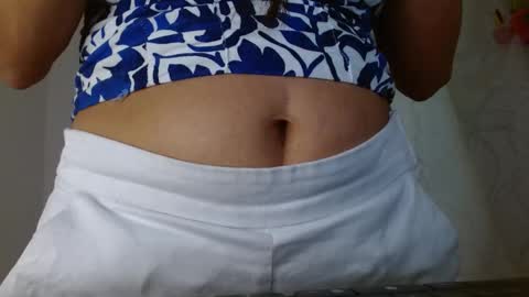 maaddy_thompson online show from September 23, 9:51 pm