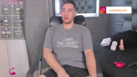 Snapshot of maatt_de_luca chatting on November 19, 5:57 pm Matt De Luca online show from November 19, 5:57 pm