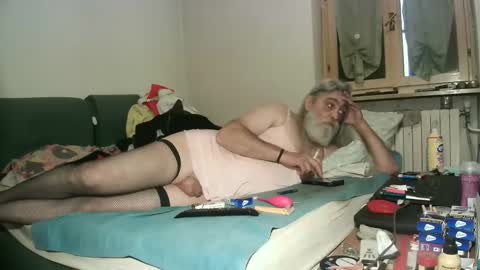 maax1970 online show from December 28, 3:59 pm