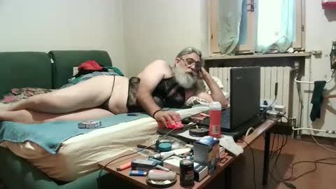 maax1970 online show from October 12, 12:04 pm