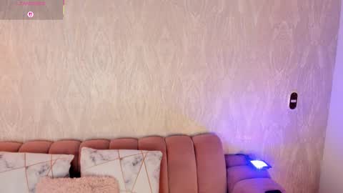 Snapshot of maca_bloom chatting on October 28, 11:36 am Maca online show from October 28, 11:36 am