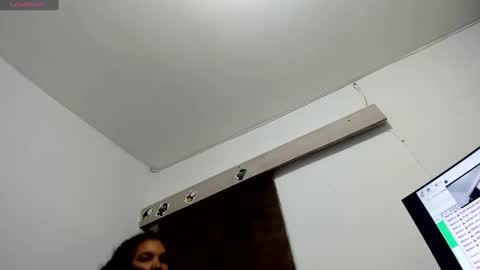 Snapshot of macarenaawills chatting on December 17, 6:31 pm macarenaawills online show from December 17, 6:31 pm