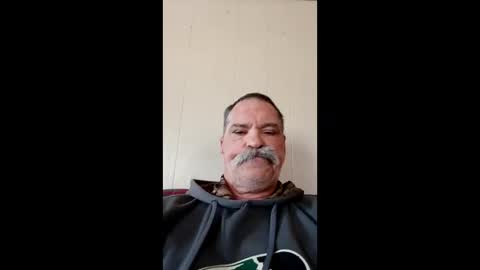 macdad1219 online show from April 19, 5:34 pm