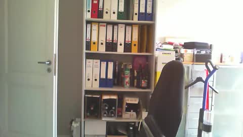 Snapshot of macfly67 chatting on October 13, 9:31 am macfly67 online show from October 13, 9:31 am