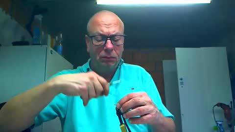 Andy online show from February 18, 7:43 pm