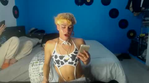 Snapshot of machissex chatting on November 28, 1:08 am machissex online show from November 28, 1:08 am