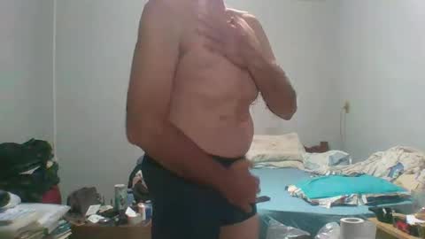 Snapshot of machoalex chatting on December 9, 4:12 am MACHOLIVRE online show from December 9, 4:12 am