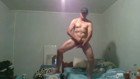 Snapshot of machoalex chatting on December 28, 11:09 am MACHOLIVRE online show from December 28, 11:09 am
