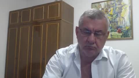 Macho online show from September 18, 6:10 pm