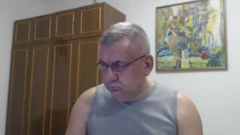 Macho online show from September 25, 4:43 pm